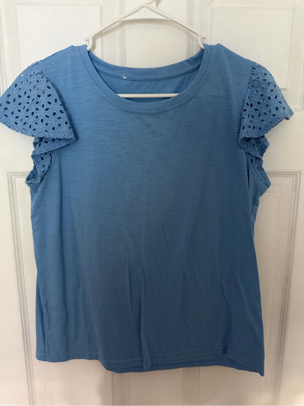 Women's Light Blue Eyelet Sleeve Short-Sleeve Tee